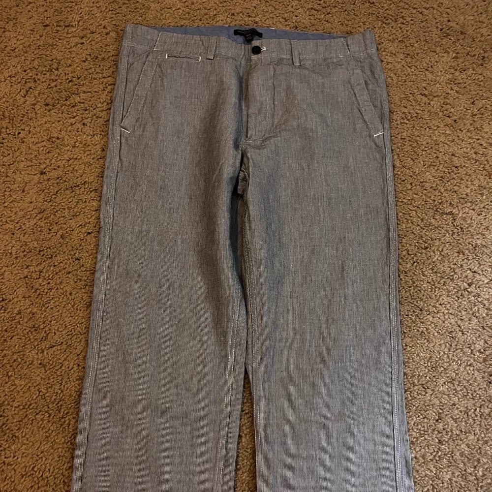 Men's Banana Republic linen pants. 36x32. Grey.